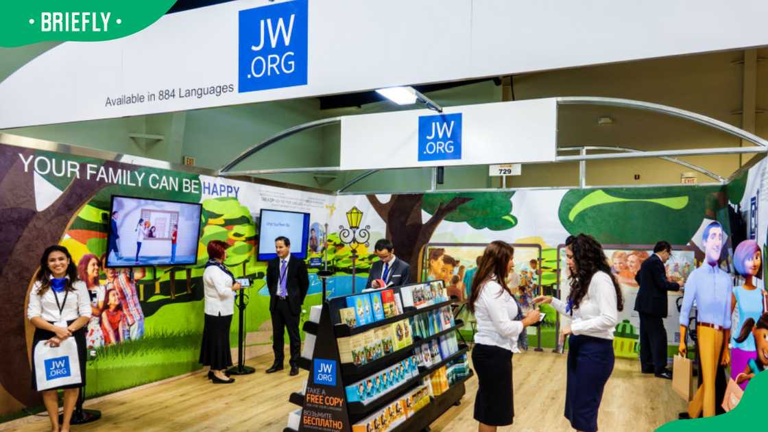 Are Jehovah witnesses a true religion? Are Jehovah witnesses a true religion?