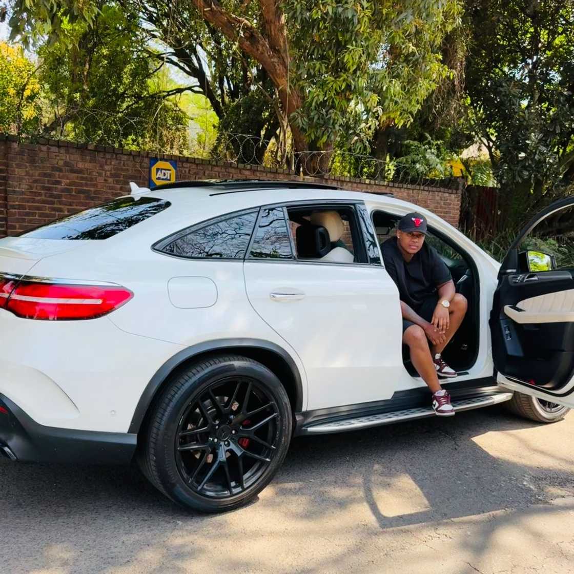 Others tagged Cassper Nyovest, asking him to organise the boxing match, saying they would attend