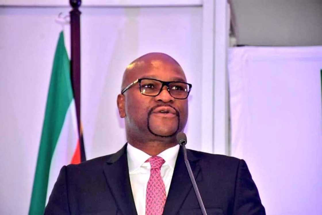nathi mthethwa age nathi mthethwa age