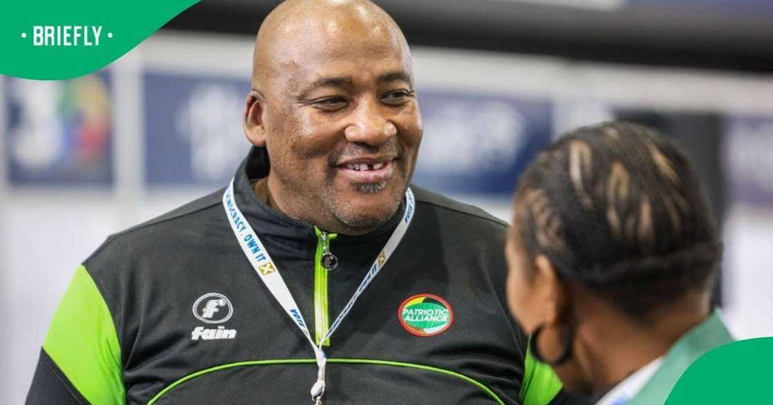 South Africans are feeling the love for Sports, Arts and Culture minister Gayton McKenzie