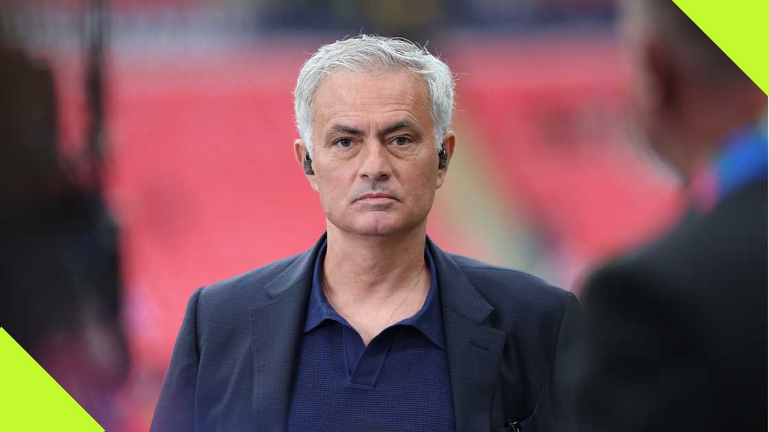 Jose Mourinho has signed Youssef En-Nesyri to Fenerbahce. Jose Mourinho has signed Youssef En-Nesyri to Fenerbahce.