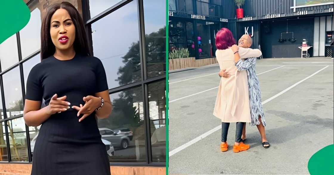 A woman thanked her friend for blessing her with money A woman thanked her friend for blessing her with money