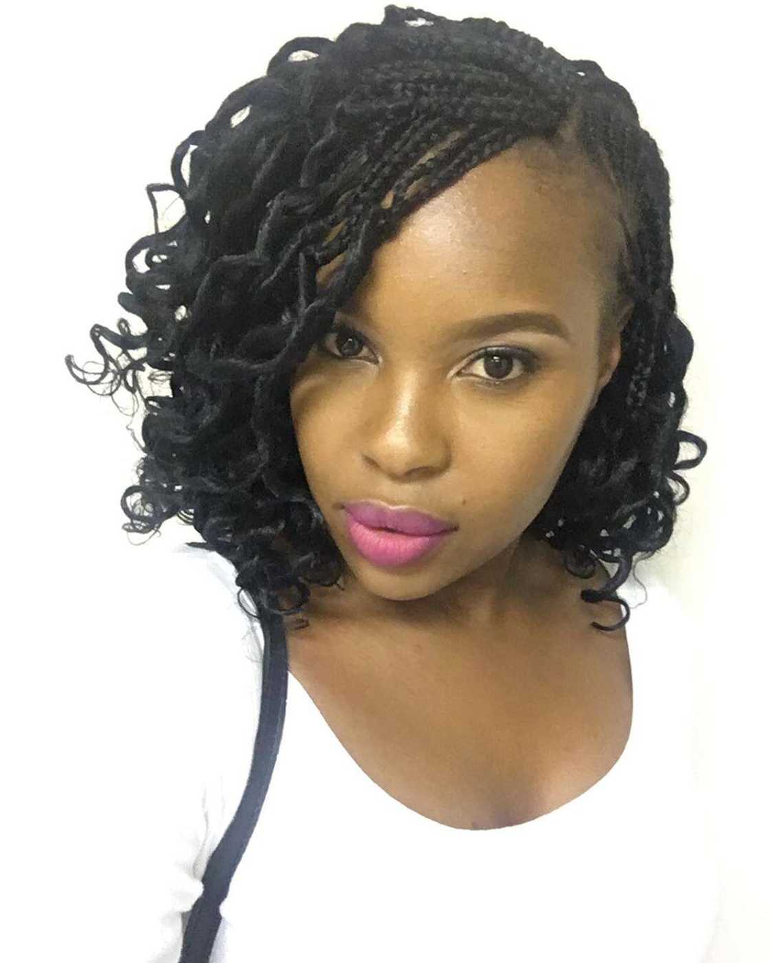 Mogau Motlhatswi biography: age, boyfriend, education, attack, Skeem Saam, pictures and Instagram Mogau Motlhatswi biography: age, boyfriend, education, attack, Skeem Saam, pictures and Instagram