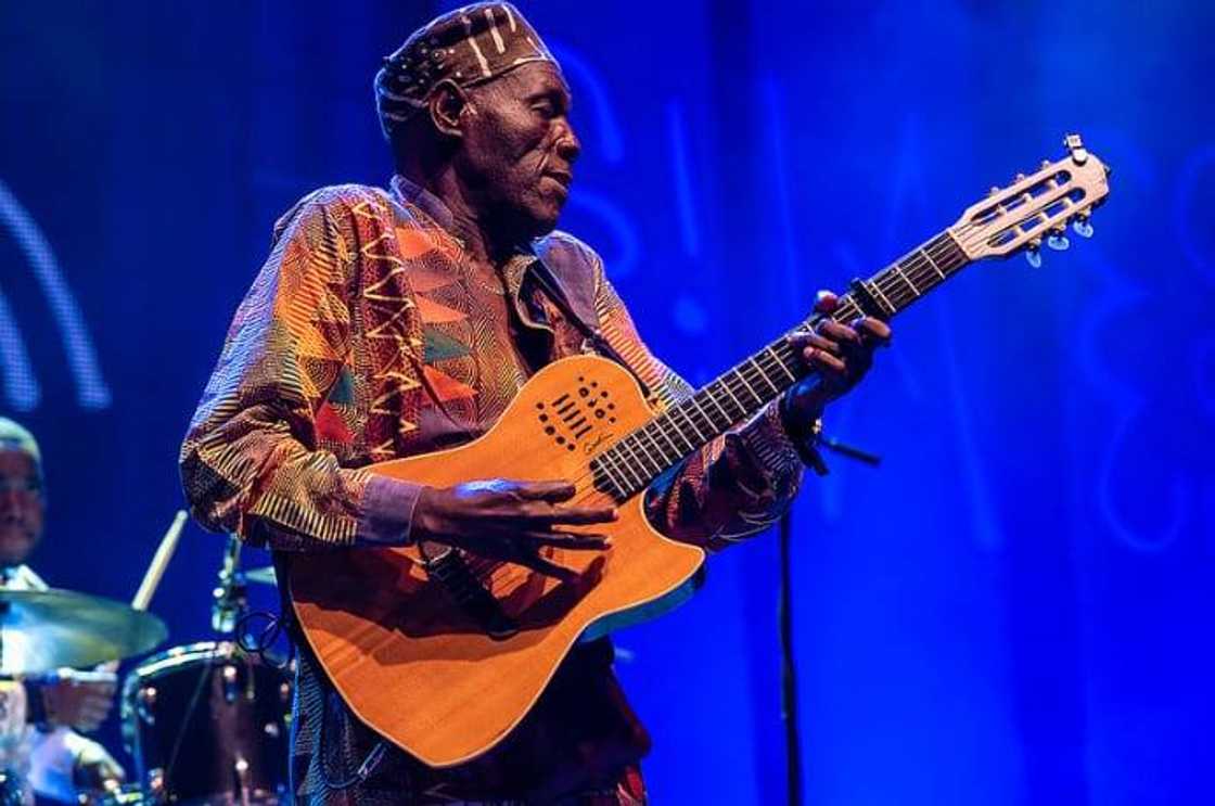 Oliver Mtukudzi songs