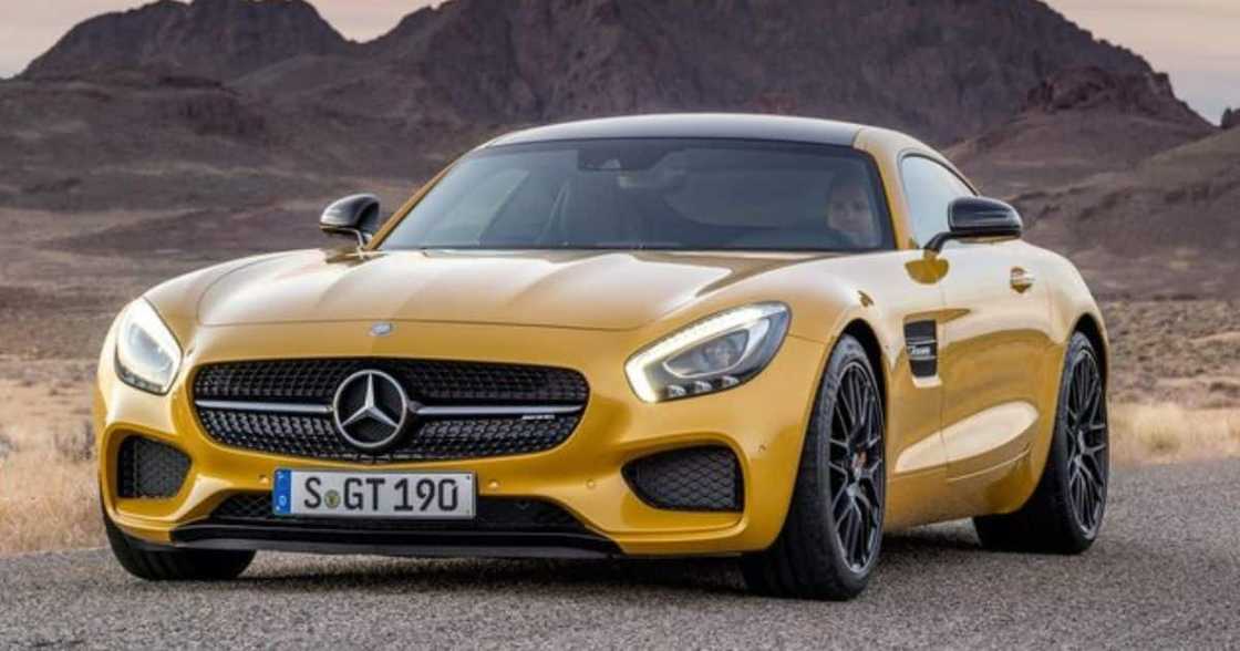 Mercedes-AMG GT Mercedes-AMG GT