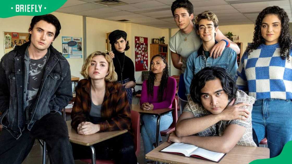 Cast of School Spirits Cast of School Spirits