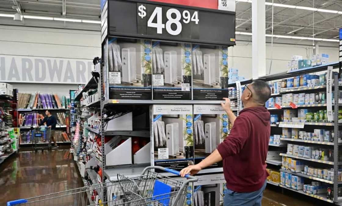 Businesses reported feeling optimistic about the prospect of falling interest rates Businesses reported feeling optimistic about the prospect of falling interest rates