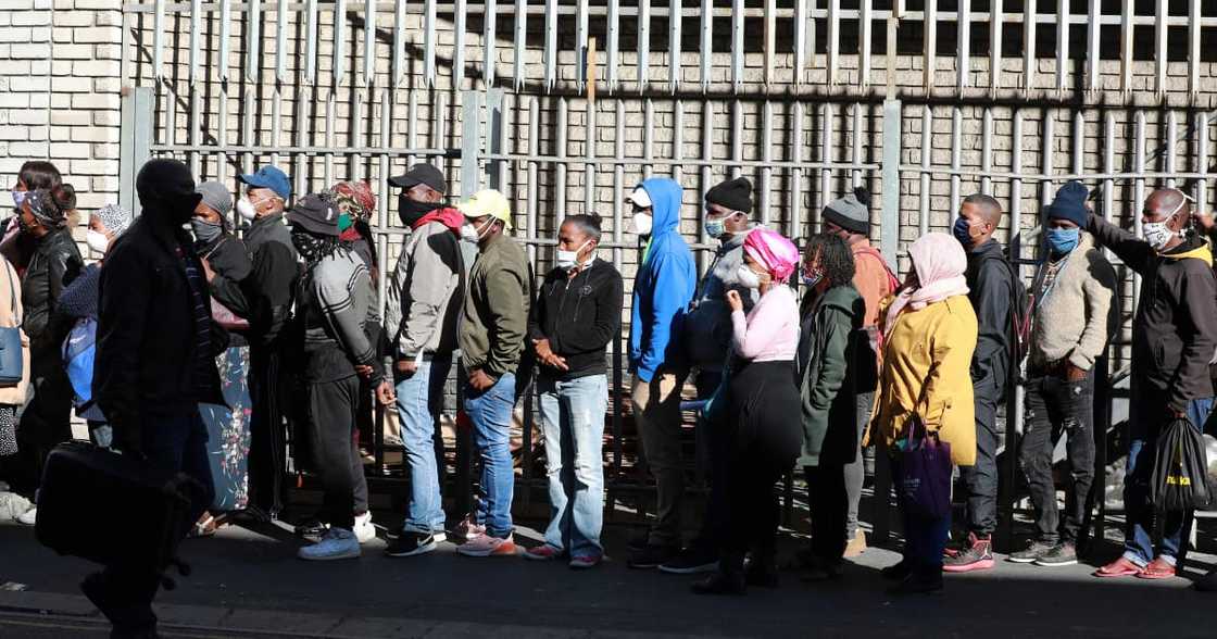 6000 Officials Allegedly Defrauded UIF Ters, Hawks Arrest 11 Suspects 6000 Officials Allegedly Defrauded UIF Ters, Hawks Arrest 11 Suspects