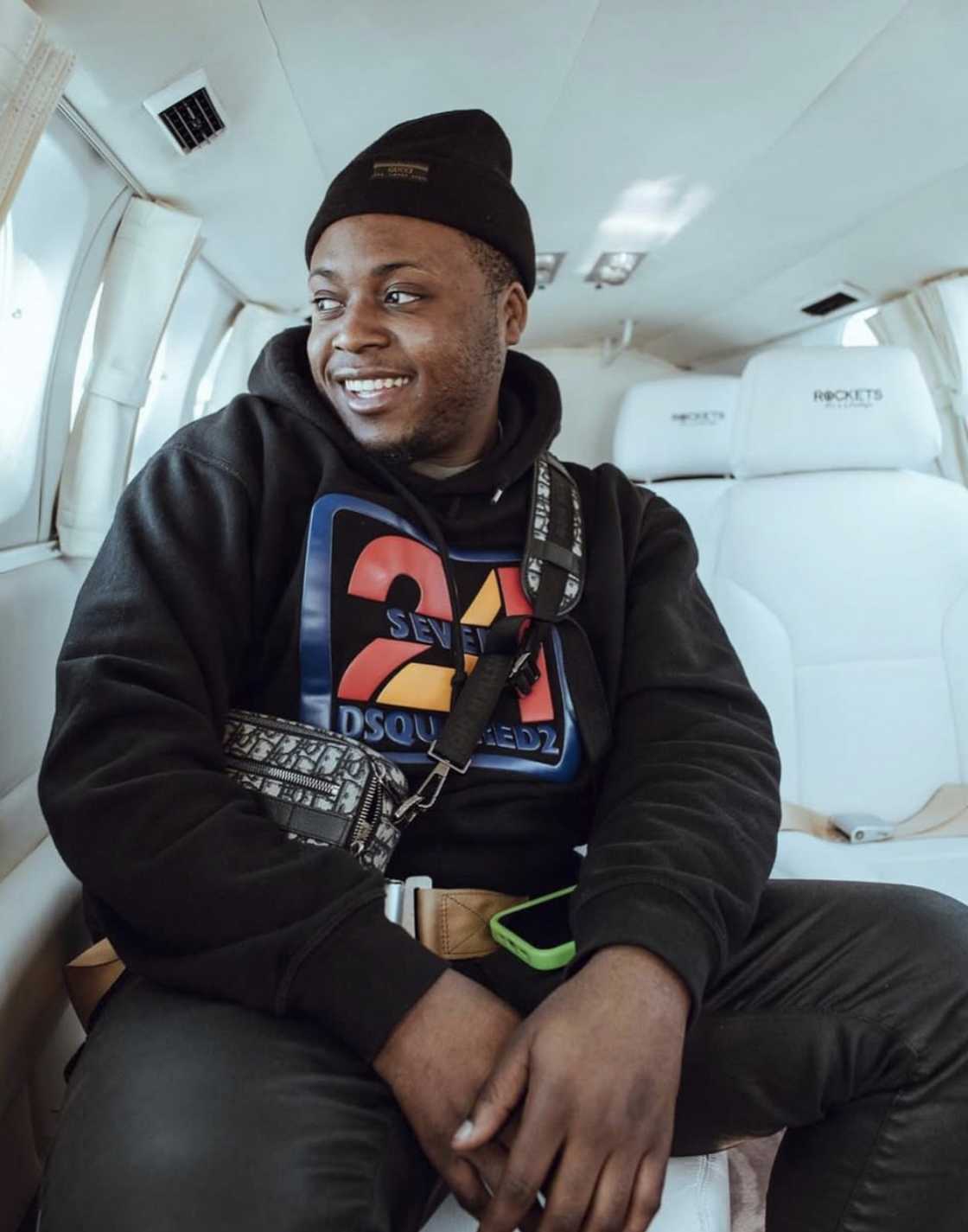 Fans reacted to Kelvin Momo being scammed Fans reacted to Kelvin Momo being scammed