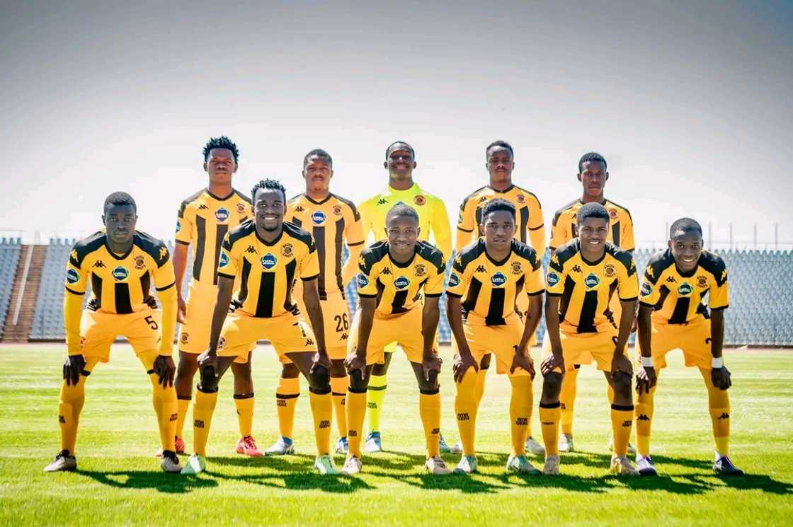 Kaizer Chiefs fans rally for Thulani Serero signing ahead of crucial Sundowns clash