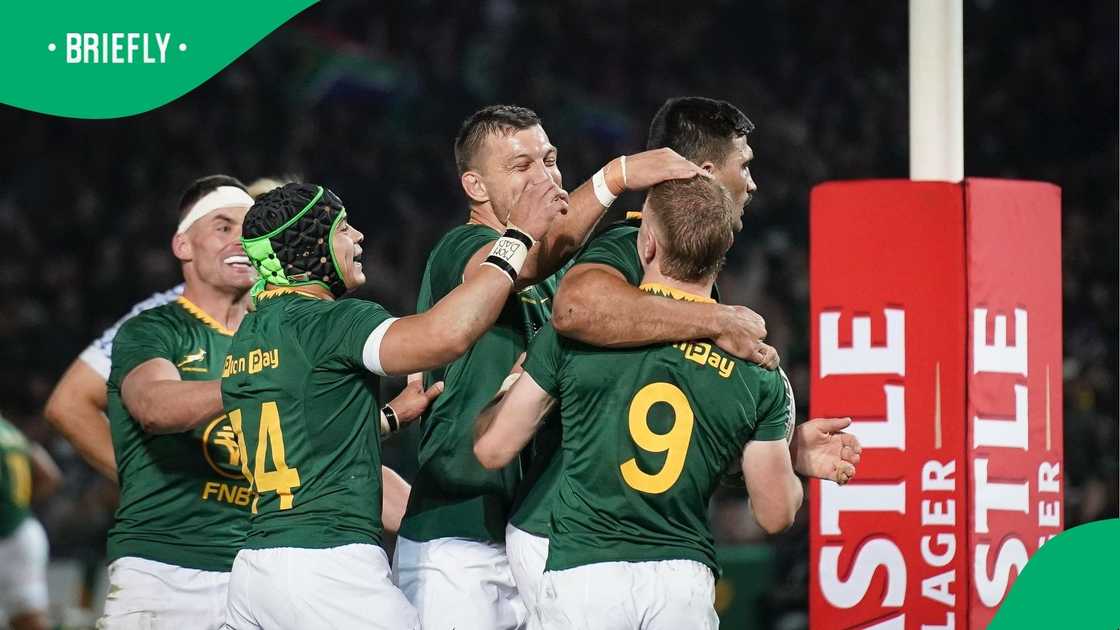 “So Glad You’re Home!” : Fans Gush Over Handré Pollard’s Family Reunion Post “So Glad You’re Home!” : Fans Gush Over Handré Pollard’s Family Reunion Post