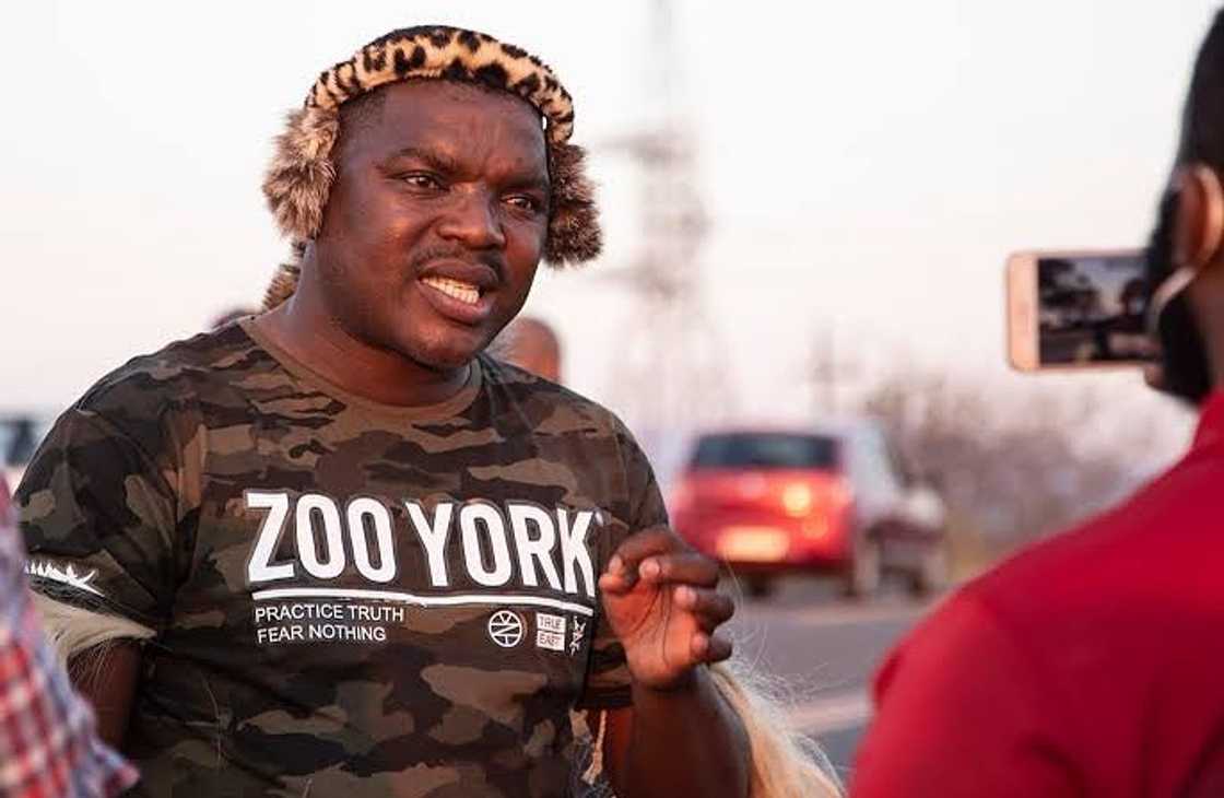 His video entertained many social media users who could not believe that he also spoke Zulu to the American