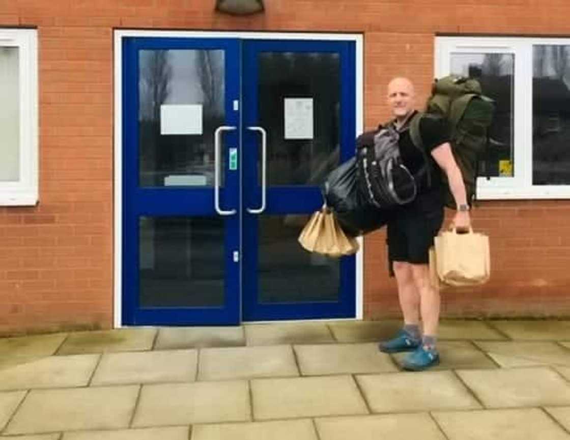 Teacher walks nearly 8km every day to deliver free school meals to 78 children Teacher walks nearly 8km every day to deliver free school meals to 78 children