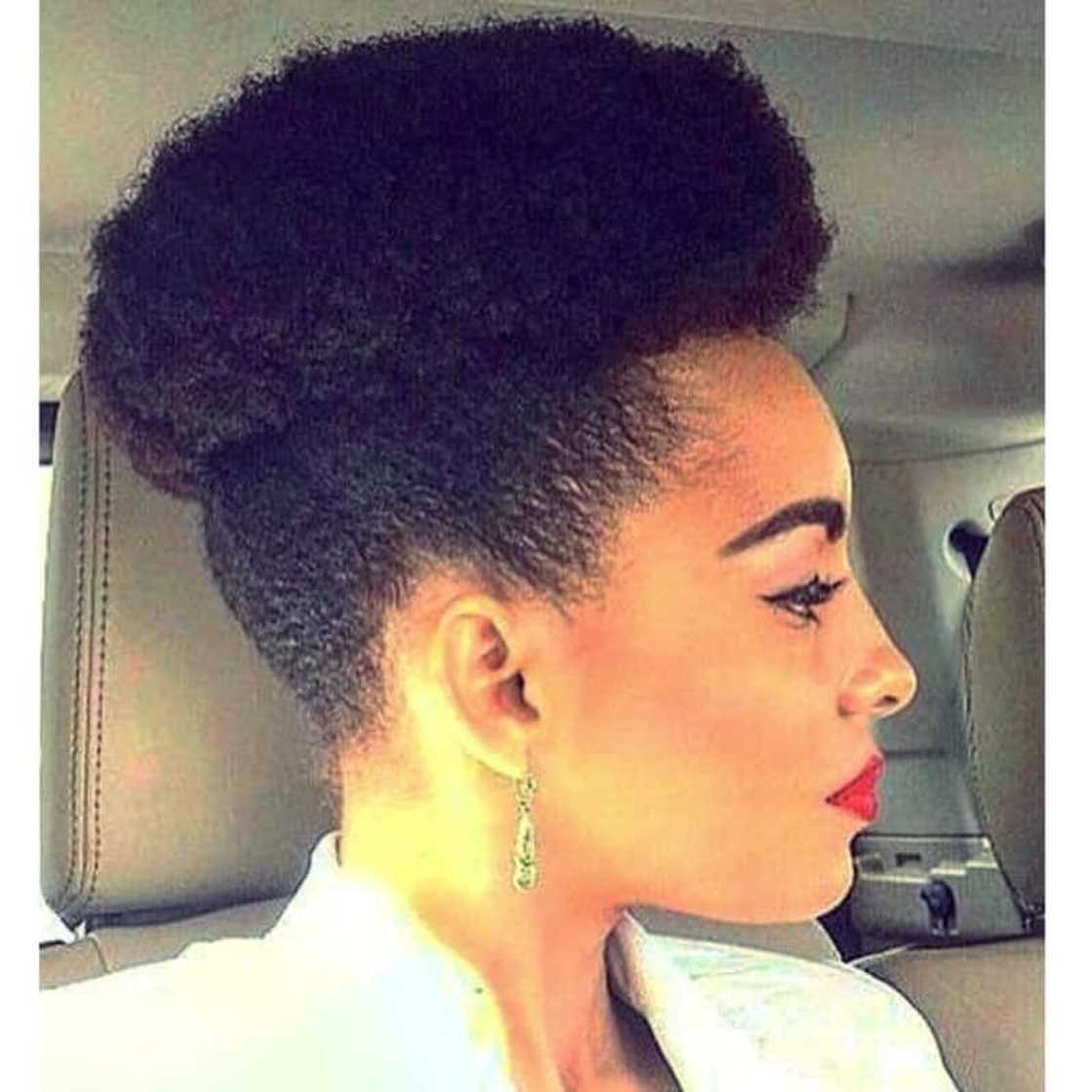 25 Cute short curly hairstyles for black women to try in 2020 25 Cute short curly hairstyles for black women to try in 2020