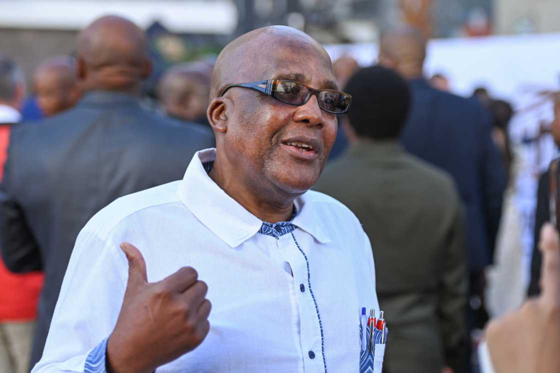 Aaron Motsoaledi talking to the press