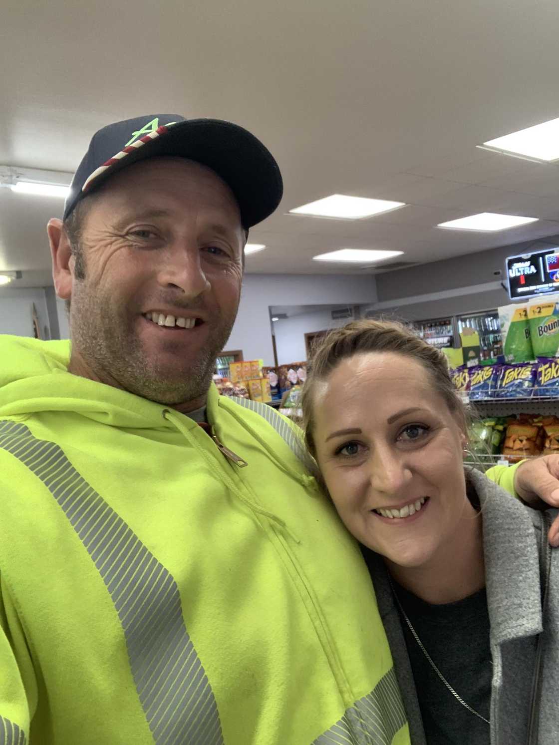 Social media users were happy to see a man and his wife enjoying another country Social media users were happy to see a man and his wife enjoying another country