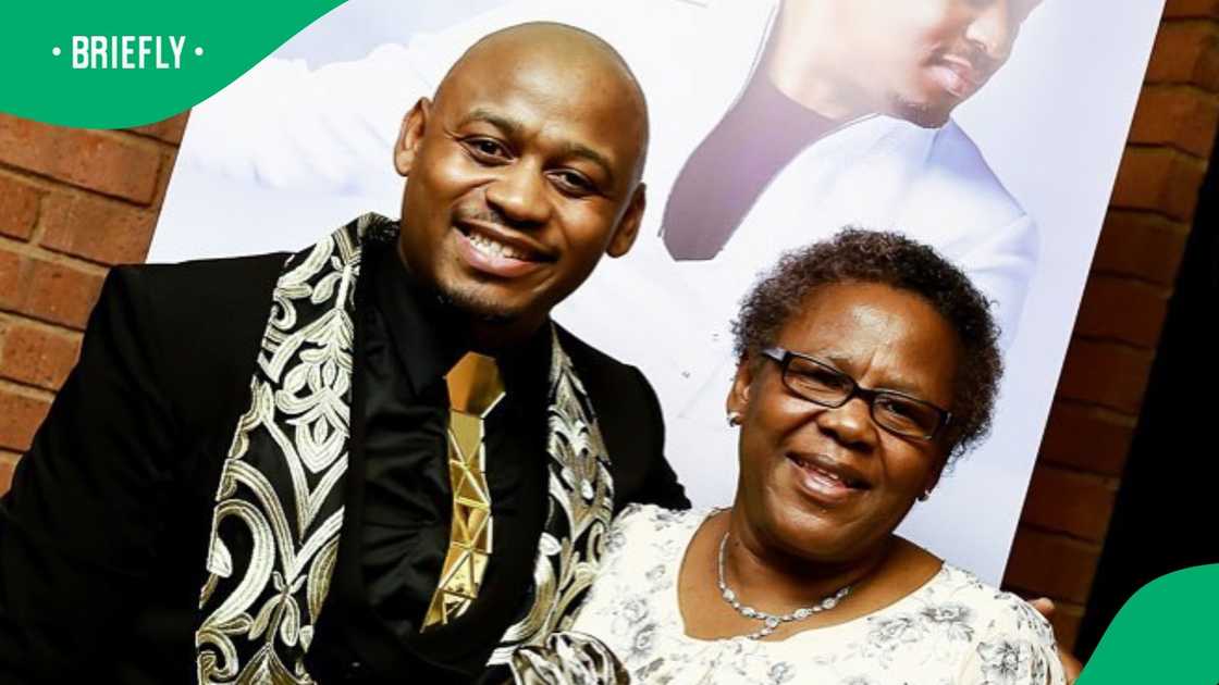 Bongani Nchang mourns his mother Bongani Nchang mourns his mother