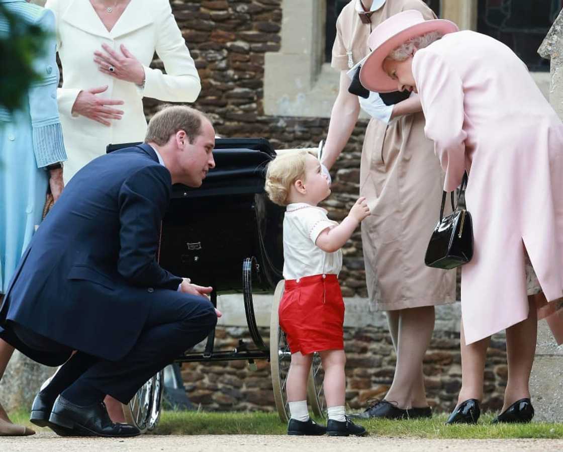 The queen had eight grandchildren and 12 great-grandchildren The queen had eight grandchildren and 12 great-grandchildren
