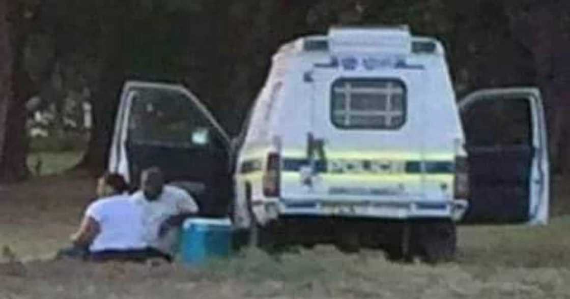 Cop, Officer, police, Van, Mzansi, Picnic date, Bae,
Intimate affair, Mzansi, Stunned, Post, Secret rendezvous Cop, Officer, police, Van, Mzansi, Picnic date, Bae,
Intimate affair, Mzansi, Stunned, Post, Secret rendezvous