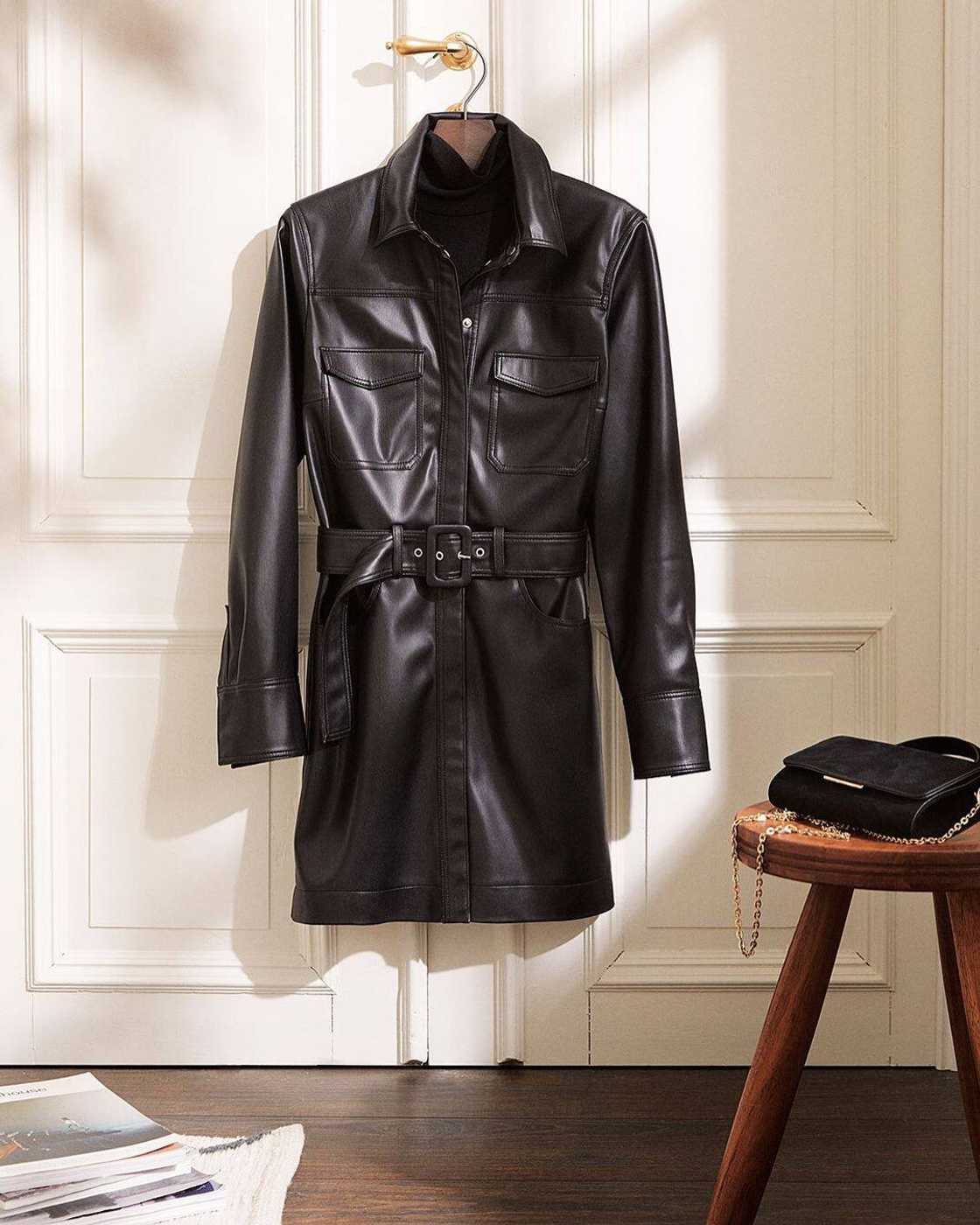 Can I wear my leather jacket in the rain? Can I wear my leather jacket in the rain?