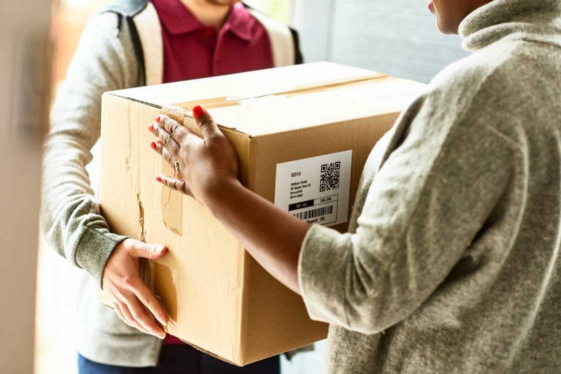 How much does it cost to courier? How much does it cost to courier?