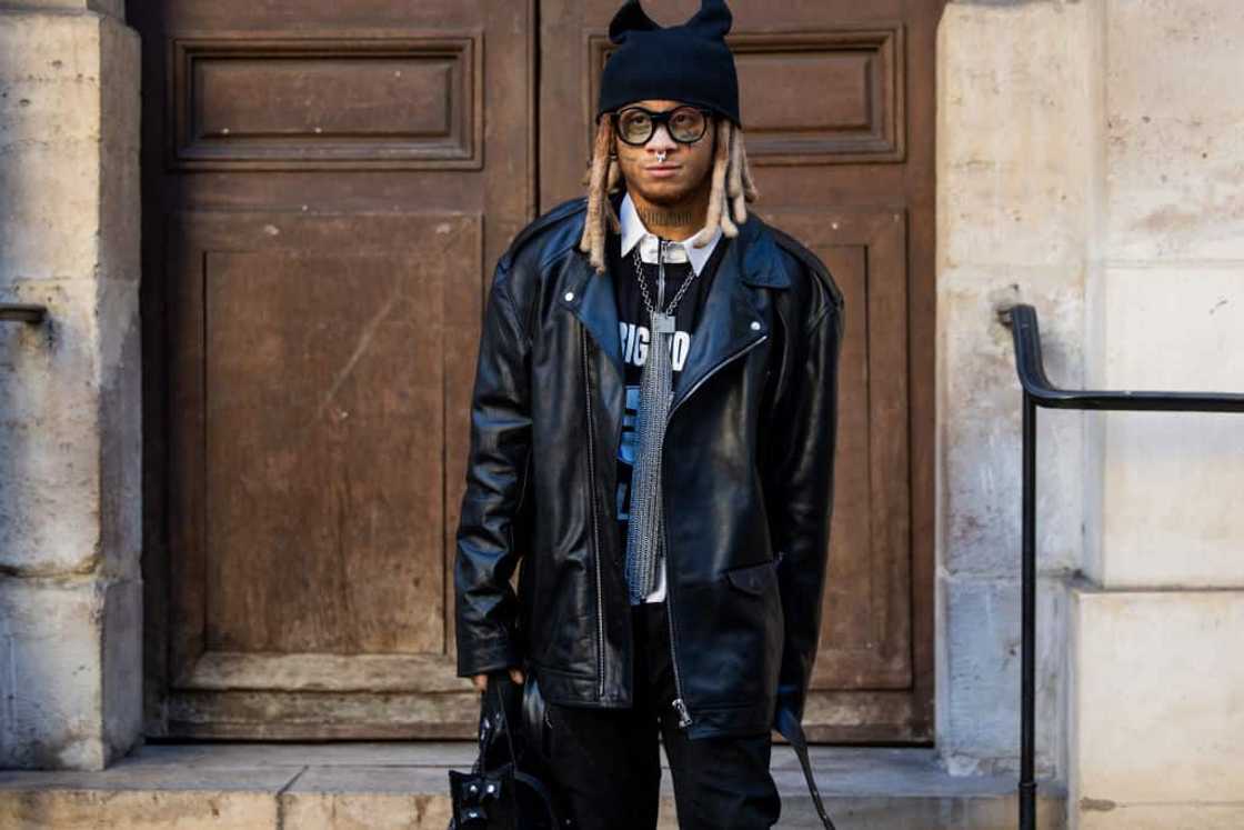Trippie Redd outside 032c during a Menswear Fall/Winter event Trippie Redd outside 032c during a Menswear Fall/Winter event