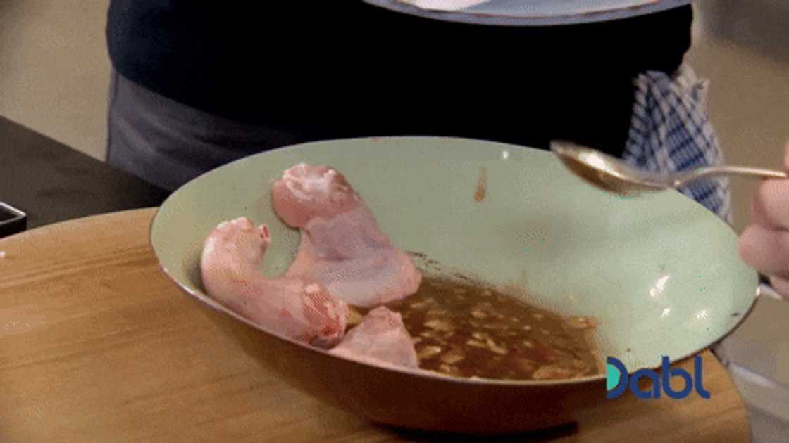 Gordon Ramsay's sticky chicken wings recipe Gordon Ramsay's sticky chicken wings recipe