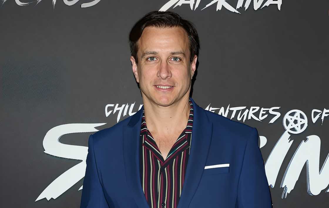 Bronson Pinchot Bronson Pinchot