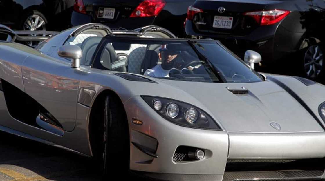 Floyd Mayweather, Garage, Exotic Cars, Supercars, Retired, Boxer, American, Ferrari, Rolls Royce, Lamborghini, Fight, Exhibition