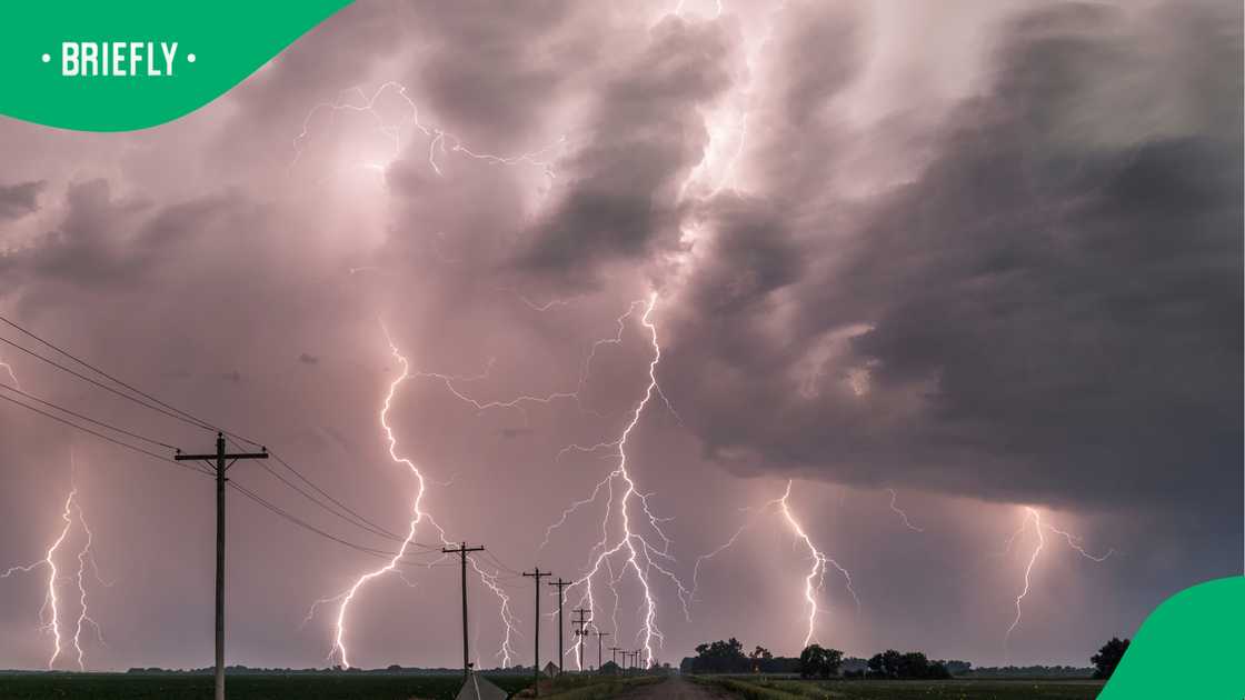 SA braces for severe storms, heavy rain and dangerous lightning on Monday