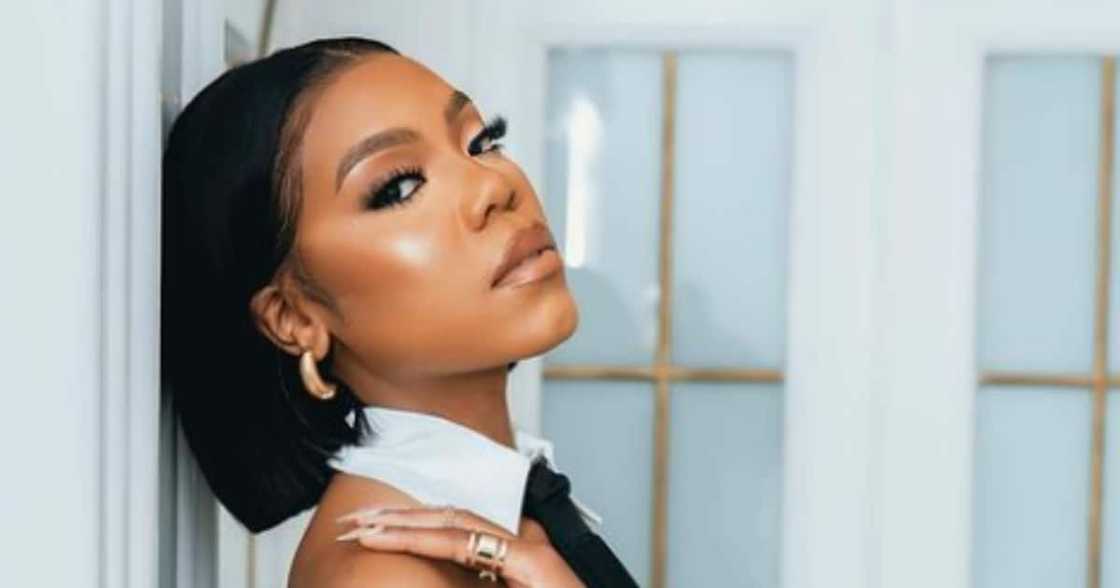 Elaine shared on Instagram that she now sells flowers Elaine shared on Instagram that she now sells flowers