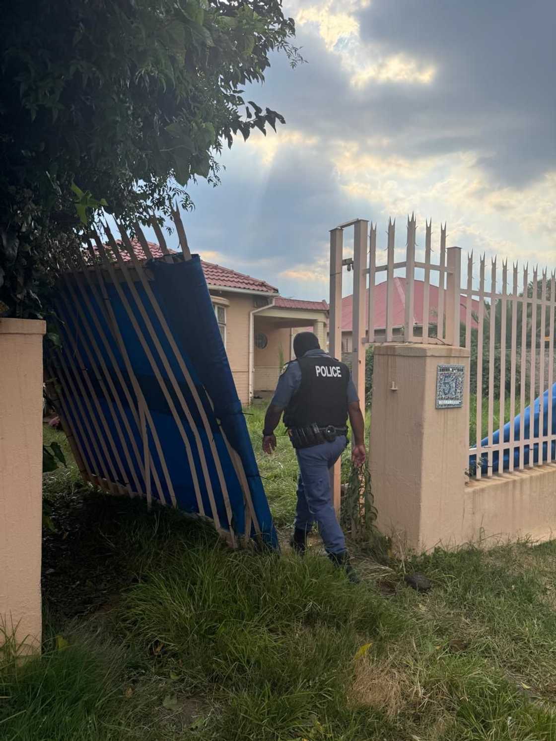 Police kill 1 suspected kidnapper in Joburg, arrest 5 amid Ethiopian businessman's rescue Police kill 1 suspected kidnapper in Joburg, arrest 5 amid Ethiopian businessman's rescue