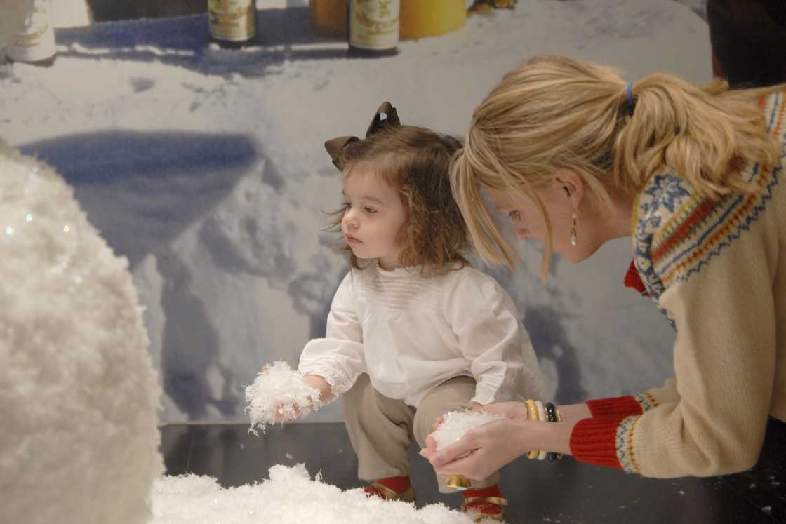 Bea Spade and Jillian Macey attend the Jack Spade Fall Collection at Jack Spade Showroom in New York City Bea Spade and Jillian Macey attend the Jack Spade Fall Collection at Jack Spade Showroom in New York City