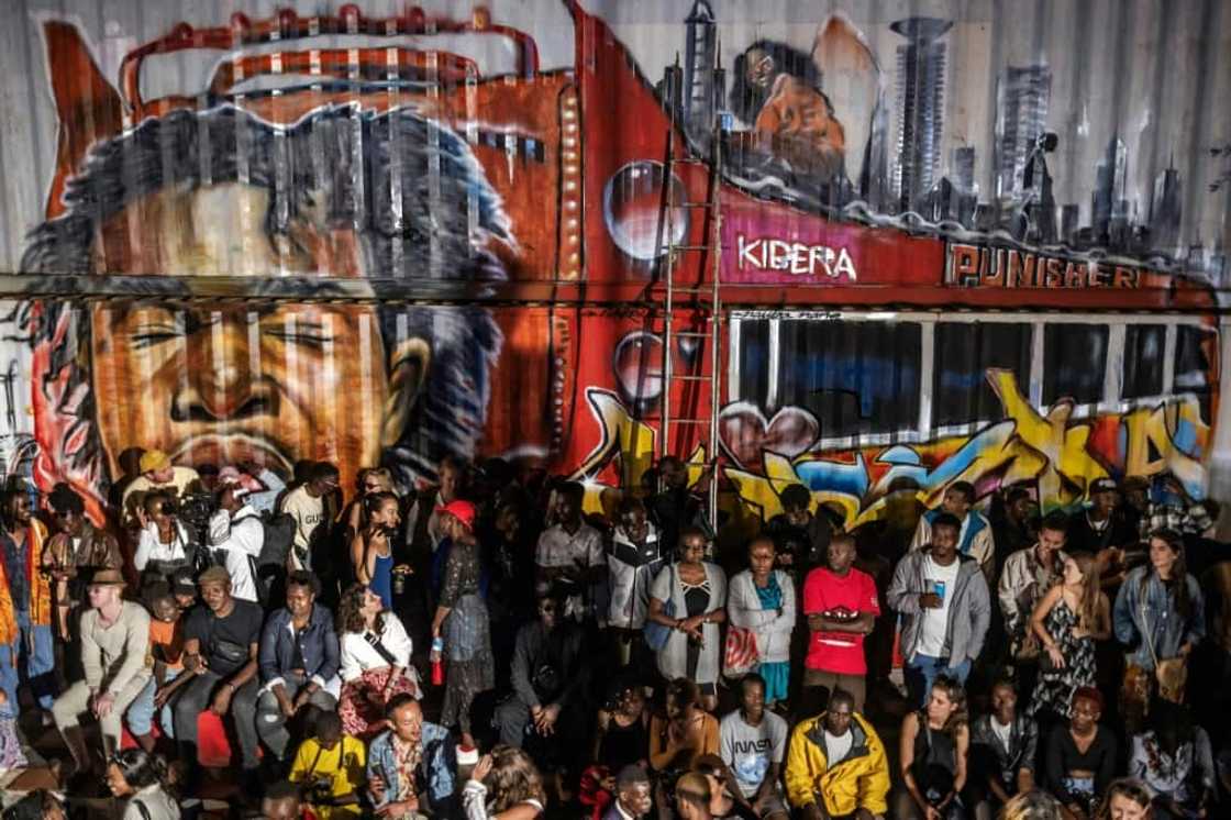 The crowd at the Kibera Fashion Week sometimes gets rambunctious The crowd at the Kibera Fashion Week sometimes gets rambunctious