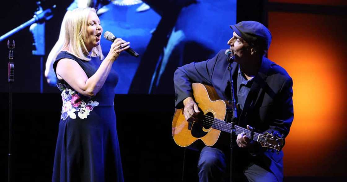 How old is James Taylor's wife? How old is James Taylor's wife?