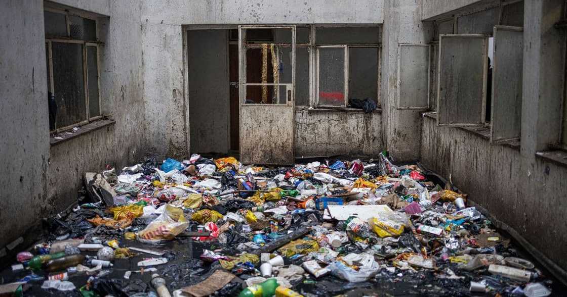 Picture of a court yard in a hijacked building in Johannesburg CBD