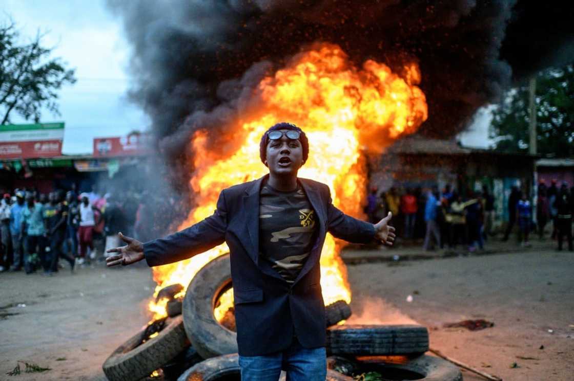Although voting day passed off peacefully, the results sparked angry protests in some Odinga strongholds Although voting day passed off peacefully, the results sparked angry protests in some Odinga strongholds