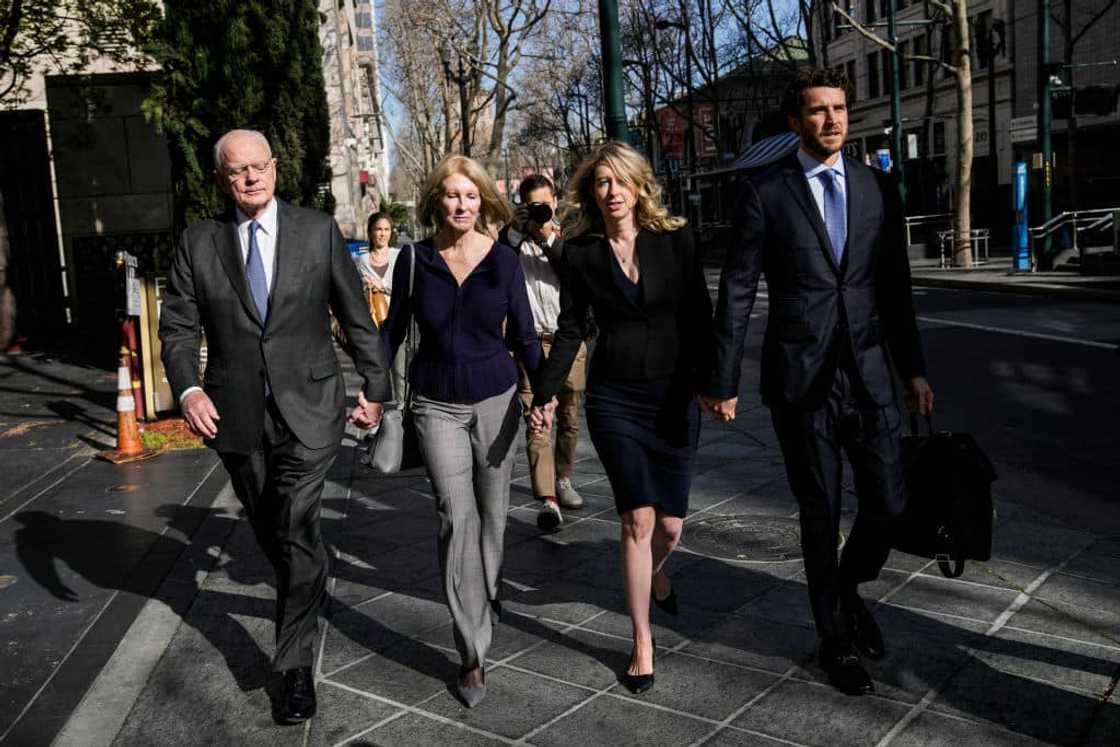 Elizabeth Holmes family Elizabeth Holmes family