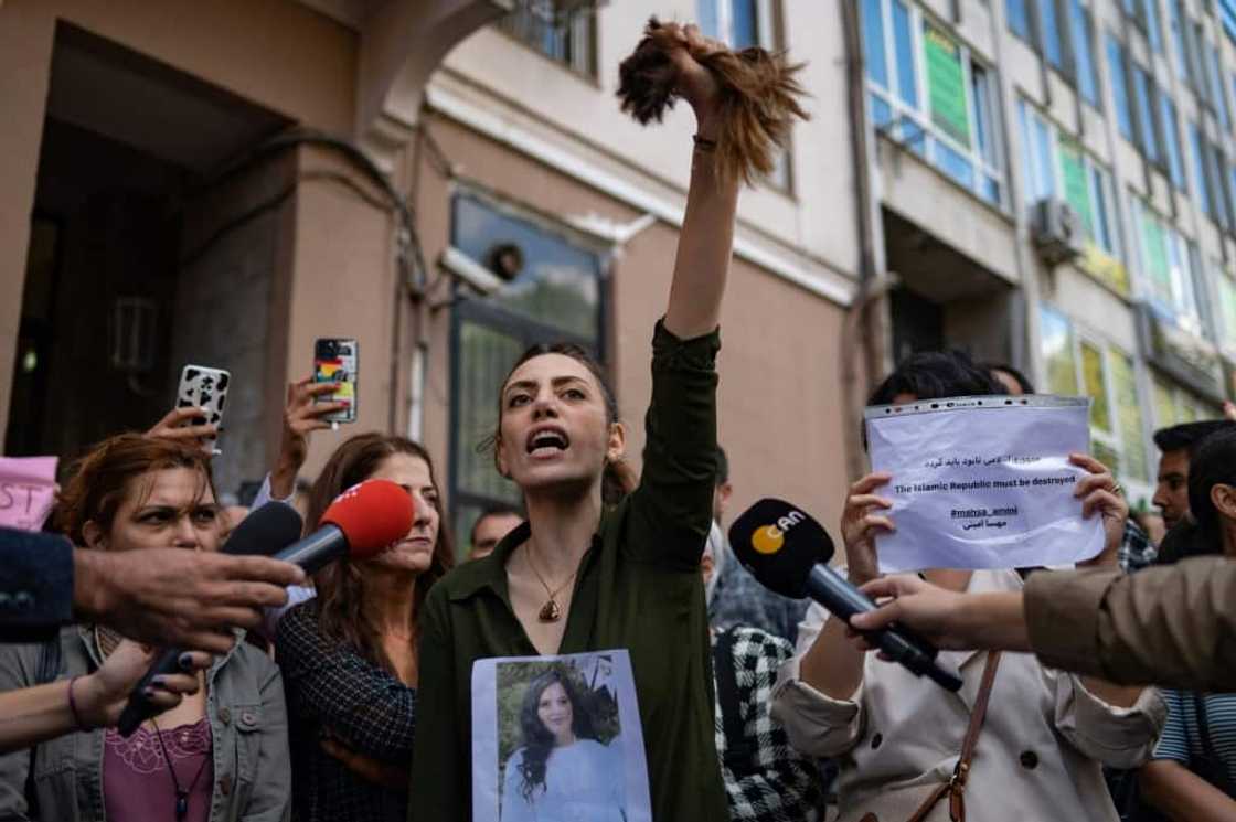 Women inside and outside Iran have cut their hair in protest Women inside and outside Iran have cut their hair in protest