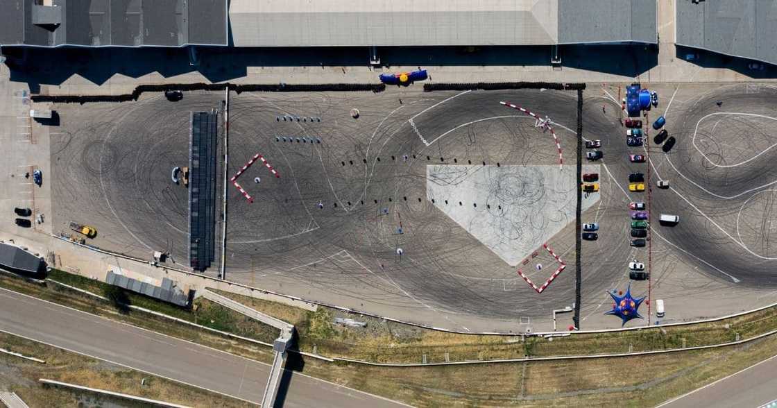 Red Bull's Car Park Drift 2022 to bring lots of burning rubber and smoke to Durban Red Bull's Car Park Drift 2022 to bring lots of burning rubber and smoke to Durban