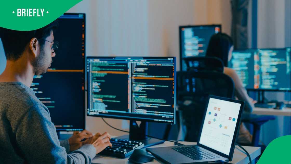 Degree not required: Tech career success hinges on the right training Degree not required: Tech career success hinges on the right training