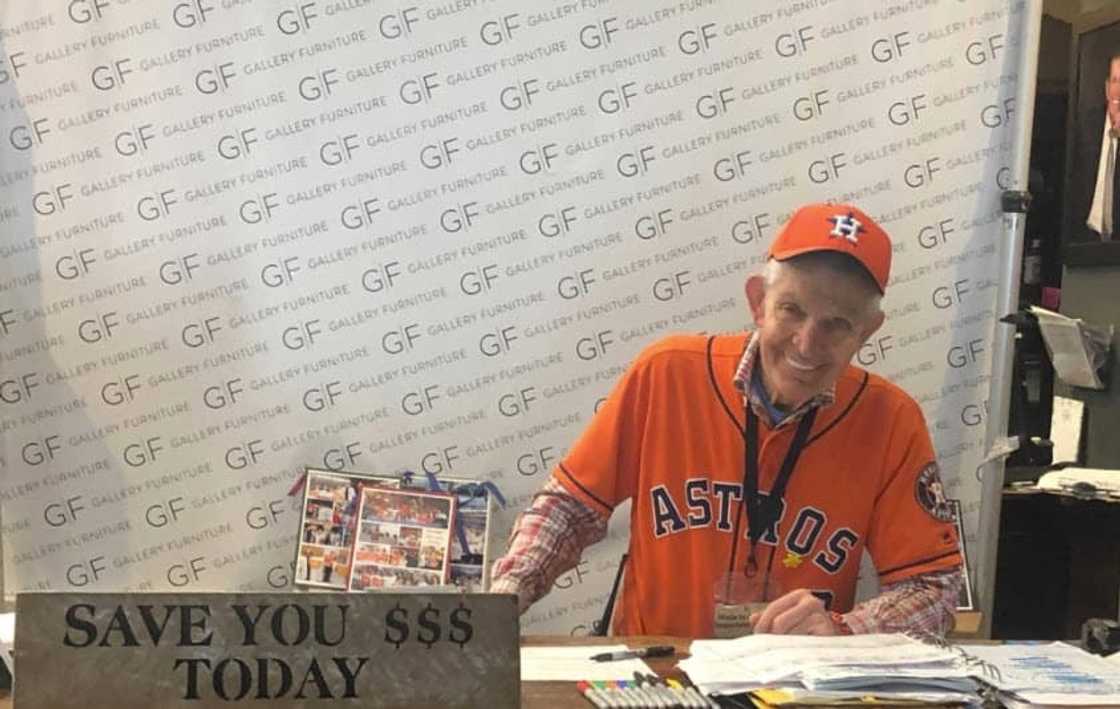 Mattress Mack's net worth, age, children, education, promotion, contacts, profiles Mattress Mack's net worth, age, children, education, promotion, contacts, profiles