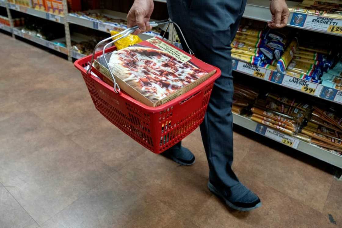 Resilient American consumers continued to open their wallets to buy furniture, electronics and cars in June amid surging prices Resilient American consumers continued to open their wallets to buy furniture, electronics and cars in June amid surging prices