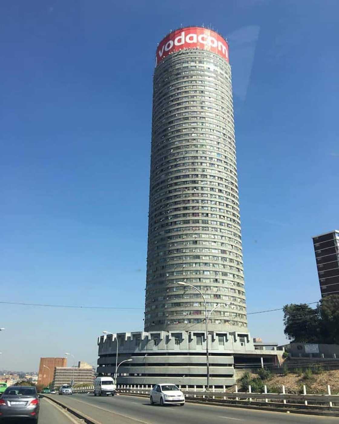 What is the tallest building in South Africa