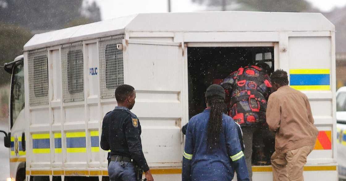 police arrest police arrest