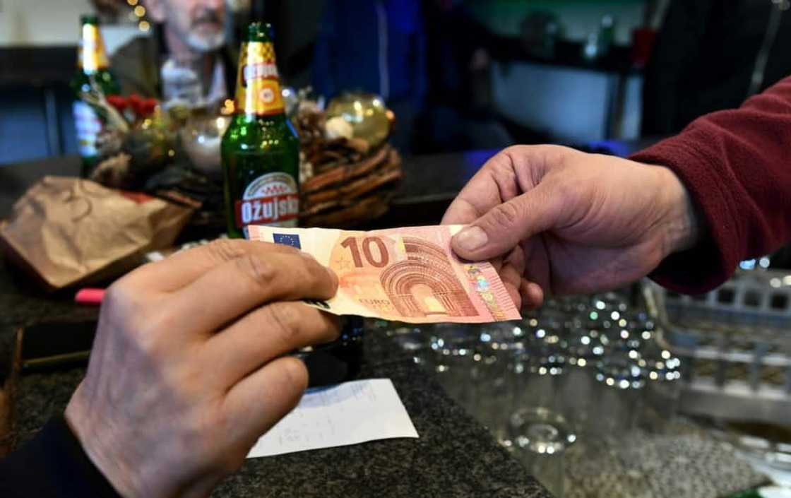 Eurozone inflation eased to 5.5 percent in June as energy costs slid, but those of food and drinks remained elevated Eurozone inflation eased to 5.5 percent in June as energy costs slid, but those of food and drinks remained elevated