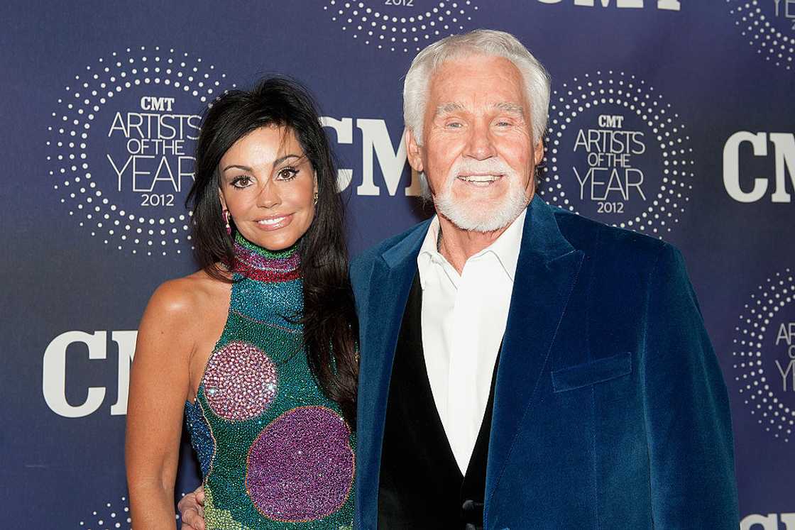 Wanda Rogers and Kenny Rogers Wanda Rogers and Kenny Rogers