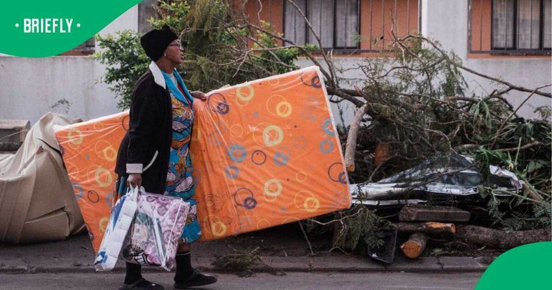Homeless mother of three living on street for 15 years Homeless mother of three living on street for 15 years