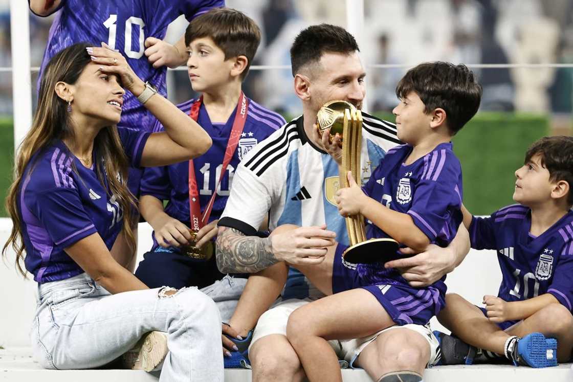 Leo Messi and his family Leo Messi and his family