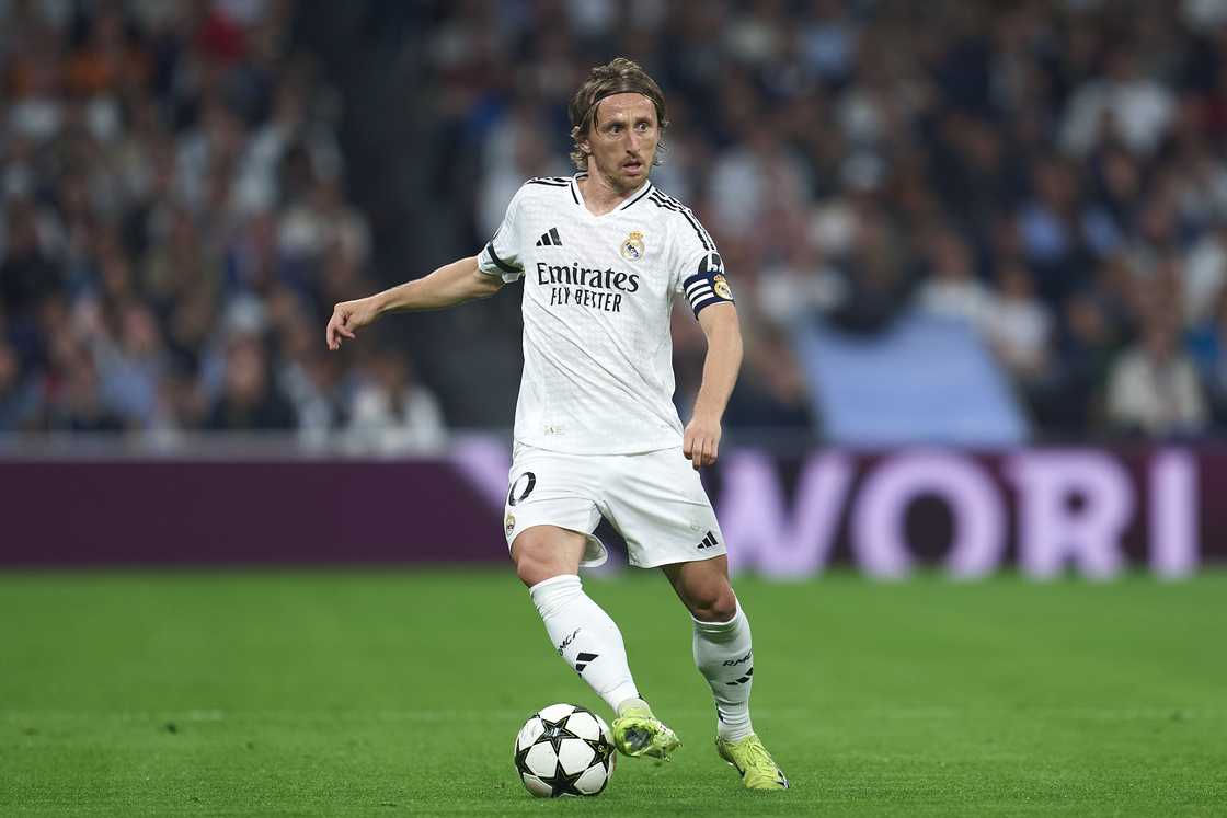 Luka Modric against AC Milan at Estadio Santiago Bernabeu Luka Modric against AC Milan at Estadio Santiago Bernabeu